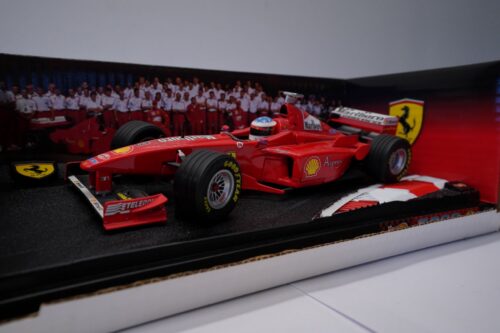 2H00189.9 HOTWHEELS 1:18 Ferrari F300 #3 Michael Schumacher 1998